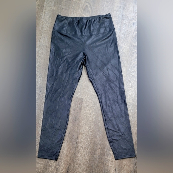 Maison d' Amalie Paris Leggings Faxu Leather Finish Women's M Black Mid Rise - Picture 1 of 11